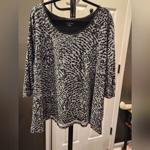 Catherines sz 30/32 4x gray/black leopard print 3/4 sleeve, round neck top